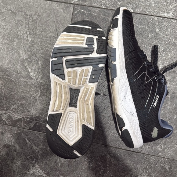 Karhu Black Running Shoes - Picture 2 of 4